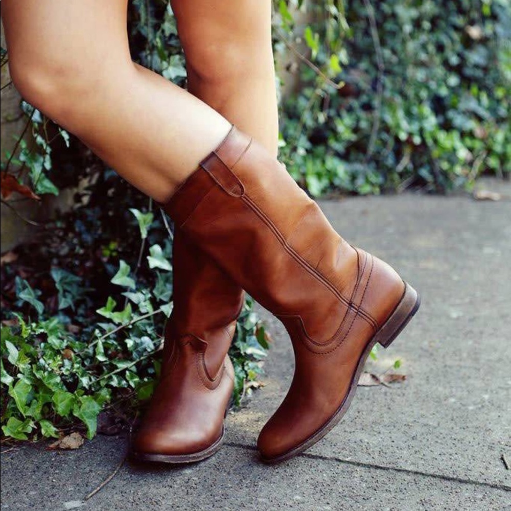 Frye Melissa Pull On boot, Cognac SIZE 7